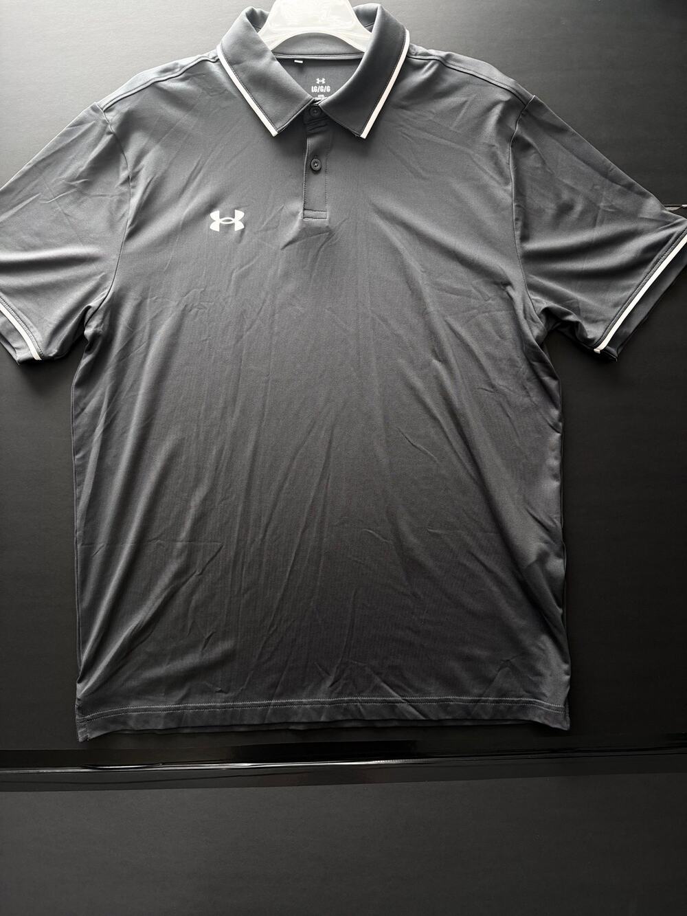 Under Armour Men’s L Dark Gray Polo – White Trim Performance Golf Shirt